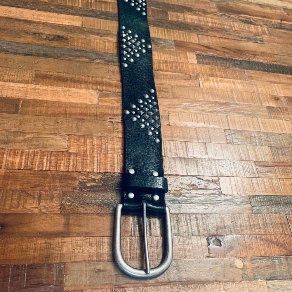 Linea Pelle Italian Leather Black Studded Belt sz S - Picture 4 of 13